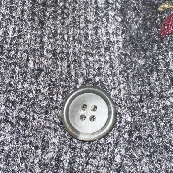 Vintage Eddie Bauer Cardigan Women's  Lambs Wool Embroidered Flower Shawl Collar - Picture 4 of 8